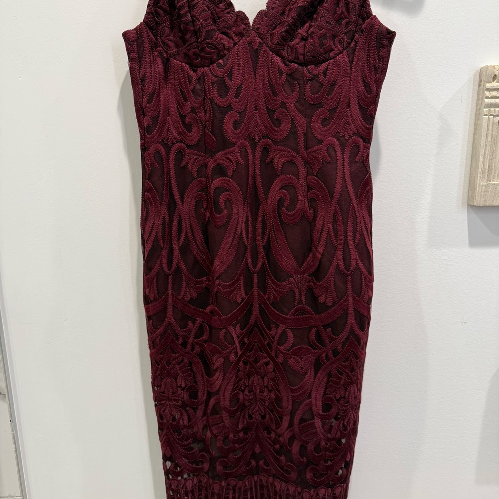 Elegant Burgundy Lace Dress